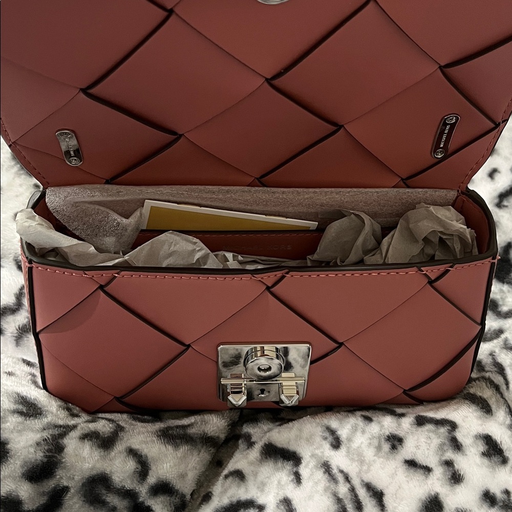 NEW! Michael Kors Tribeca Small Convertible Chain Shoulder to Crossbody Bag - Picture 6 of 11